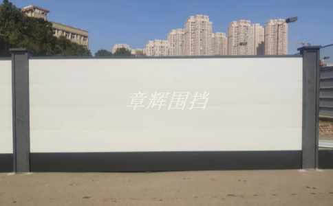 金屬圍擋如何考慮無障礙通行需求？