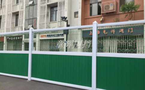 如何選擇合適的清洗劑來清潔金屬圍擋？（金屬圍擋清洗劑選購指南）