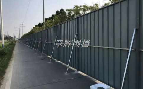 金屬圍擋如何處理連拼口處的漏洞？(介紹金屬圍擋連拼口漏洞處理方法)