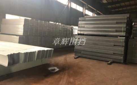 金屬圍擋的安裝順序應(yīng)該如何安排？（金屬圍擋安裝順序規(guī)劃建議）