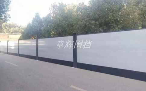 pvc圍擋在園林景觀設(shè)計中的使用優(yōu)勢有哪些？（探究pvc圍擋在園林景觀設(shè)計中的使用特點和優(yōu)勢）