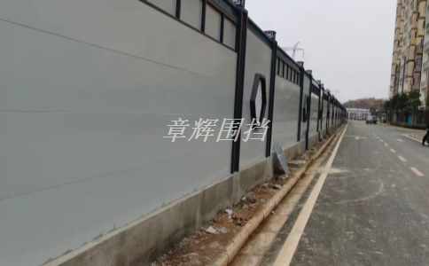 金屬圍擋在道路和交通建設(shè)中的作用是什么？